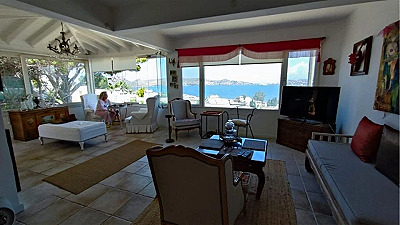 Yalıkavak Marina Yakınında Kapanmaz Deniz Manzaralı 4+2 Satılık Ev