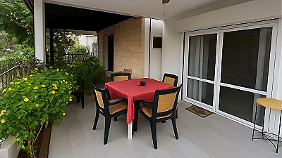 Ortakent Muskebi Denize 50 m Tadilatlı Satılık 2+1 Dubleks