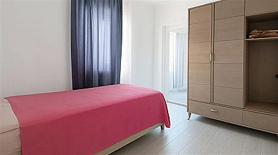 Yalıkavak Geriş Denize Sıfır Manzaralı Triplex Villa + Misafir Evi